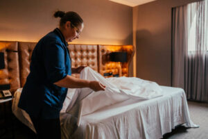 Hotel Housekeeping Jobs in USA for Immigrants: APPLY NOW